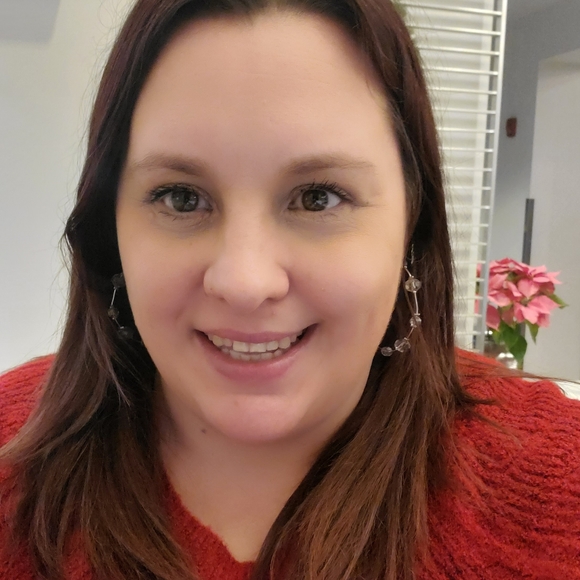 Meet your Posher, Kristi - Picture 2 of 3